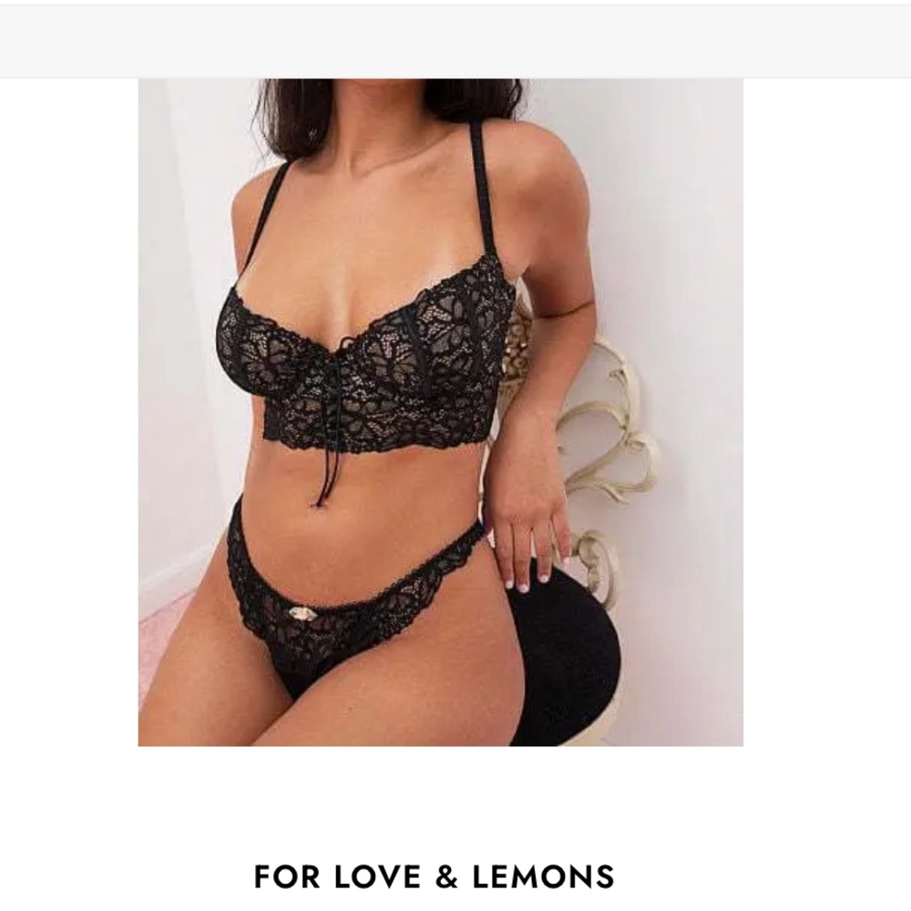 For Love and Lemon Butterfly Lace Underwire Bra 34A NWT Never Opened Black